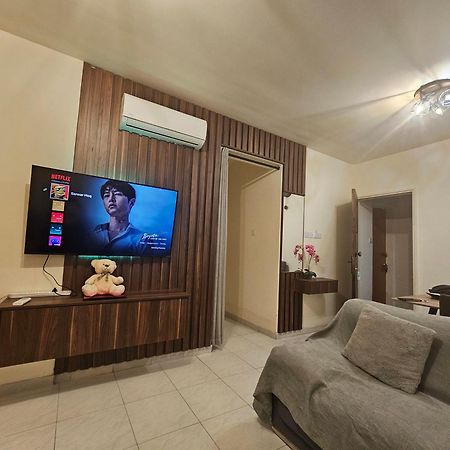 Stefaris "Koutsou Court 105" Apartment Larnaca Ngoại thất bức ảnh