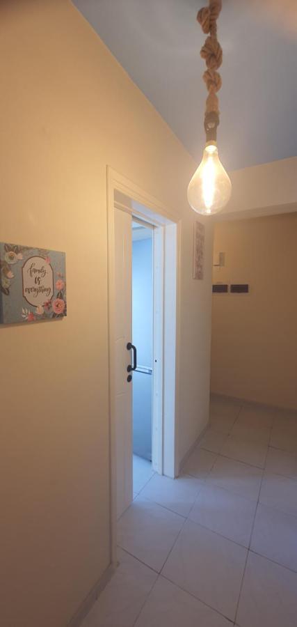 Stefaris "Koutsou Court 105" Apartment Larnaca Ngoại thất bức ảnh